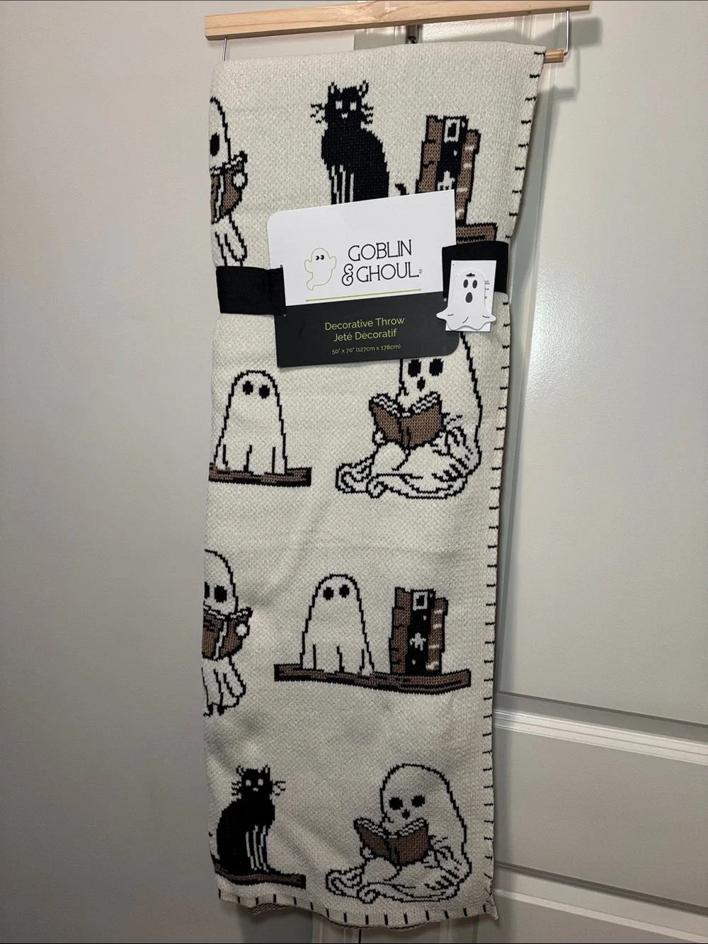 2026 Viral ghost reading book blanket